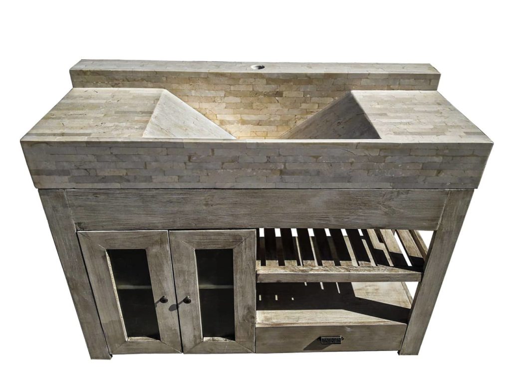 Vanitory a medida grande clarisa Cleara en marmol travertino carrara con mueble de madera de paraiso